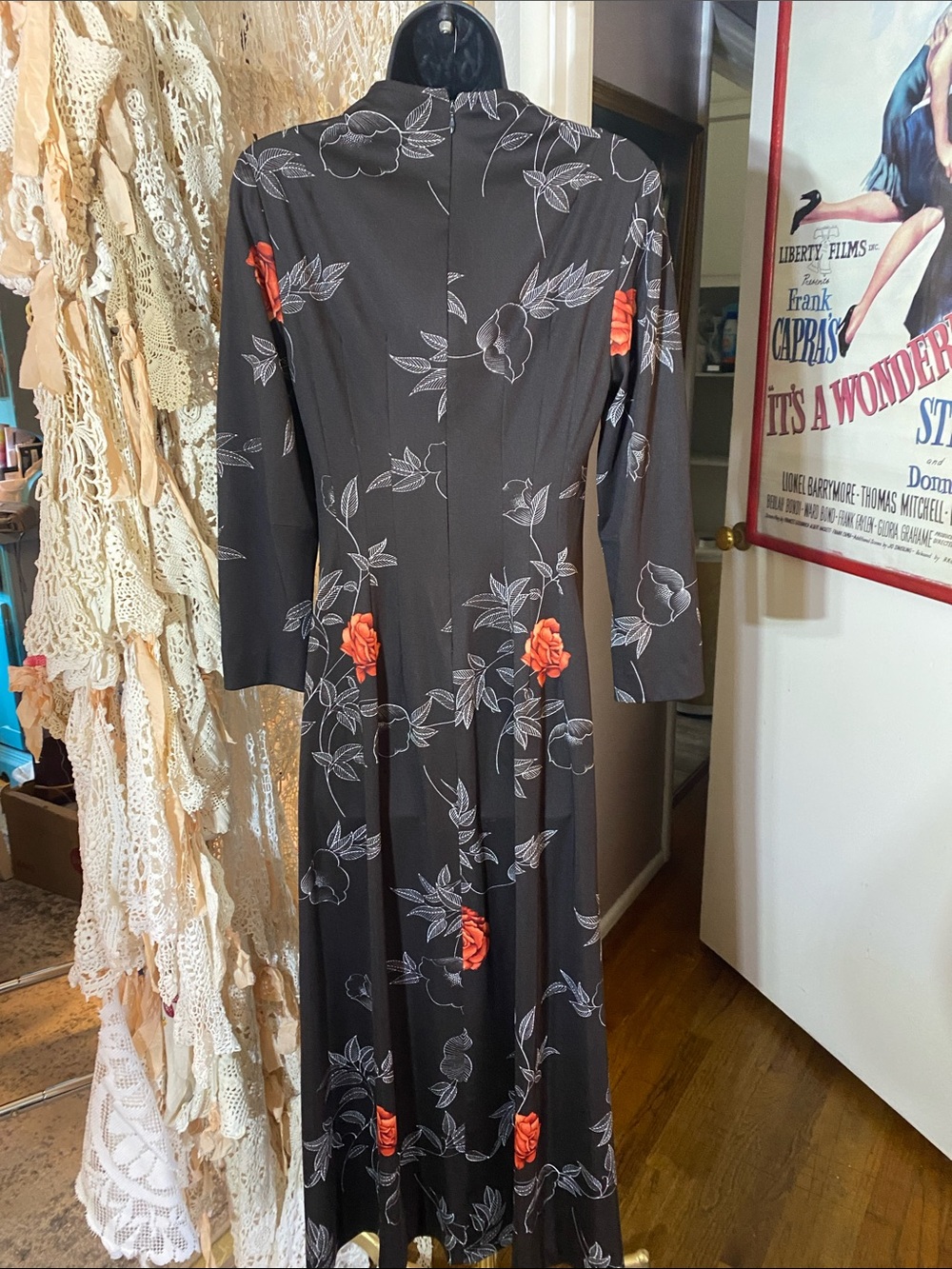 Genuine vintage 70s’ maxi dress in excellent condition - Picture 4 of 4